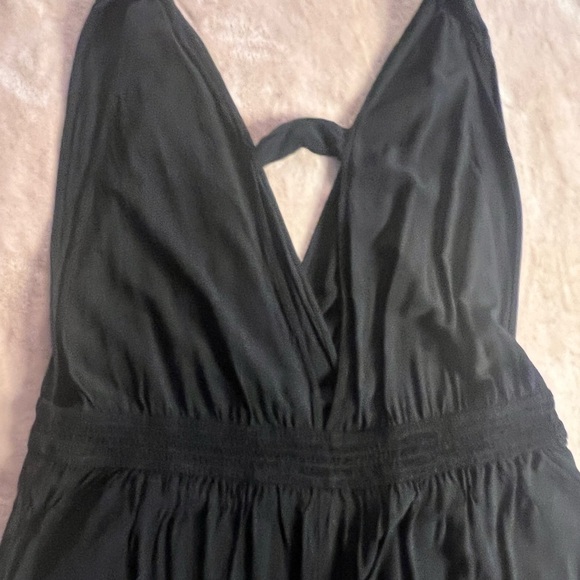 Forever 21 Plunging Wide-Leg Jumpsuit - Picture 4 of 6